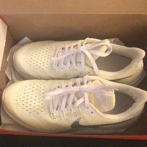 EUC Nike Zoom Pegasus 35 Trainers